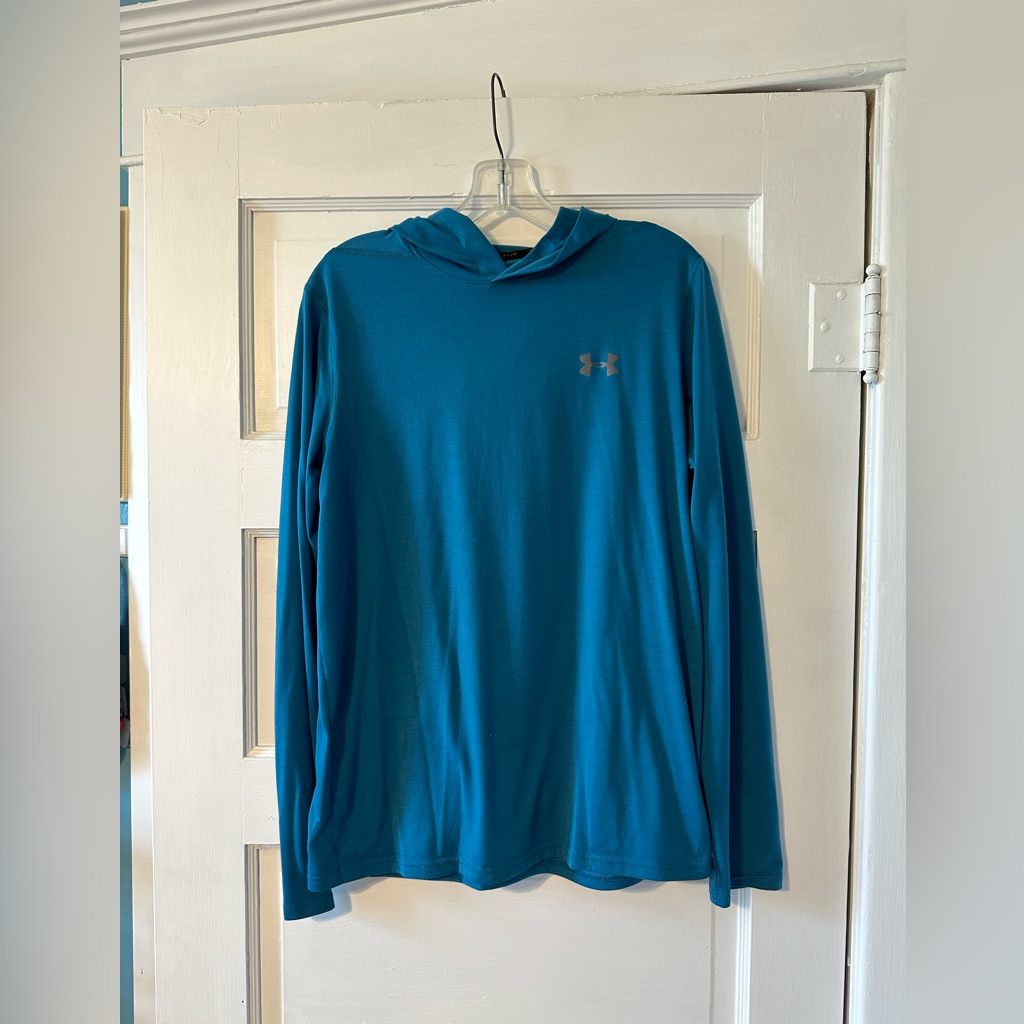 Men’s Under Armour Heatgear Hooded Longsleeve Tshirt